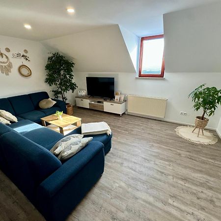 דירות Mengeš Sunny Oak Estate מראה חיצוני תמונה